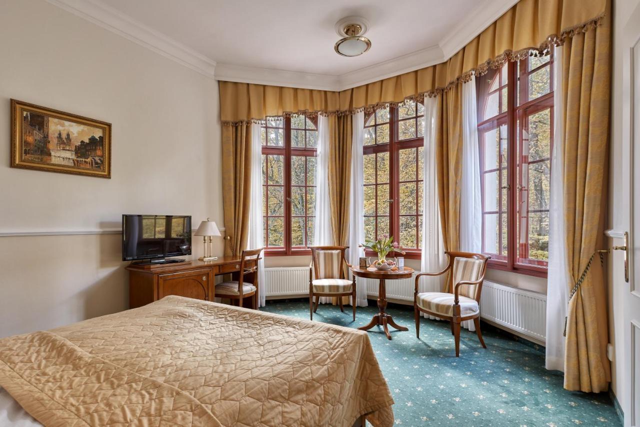 Spa Hotel Villa Ritter カルロヴィ・ヴァリ エクステリア 写真