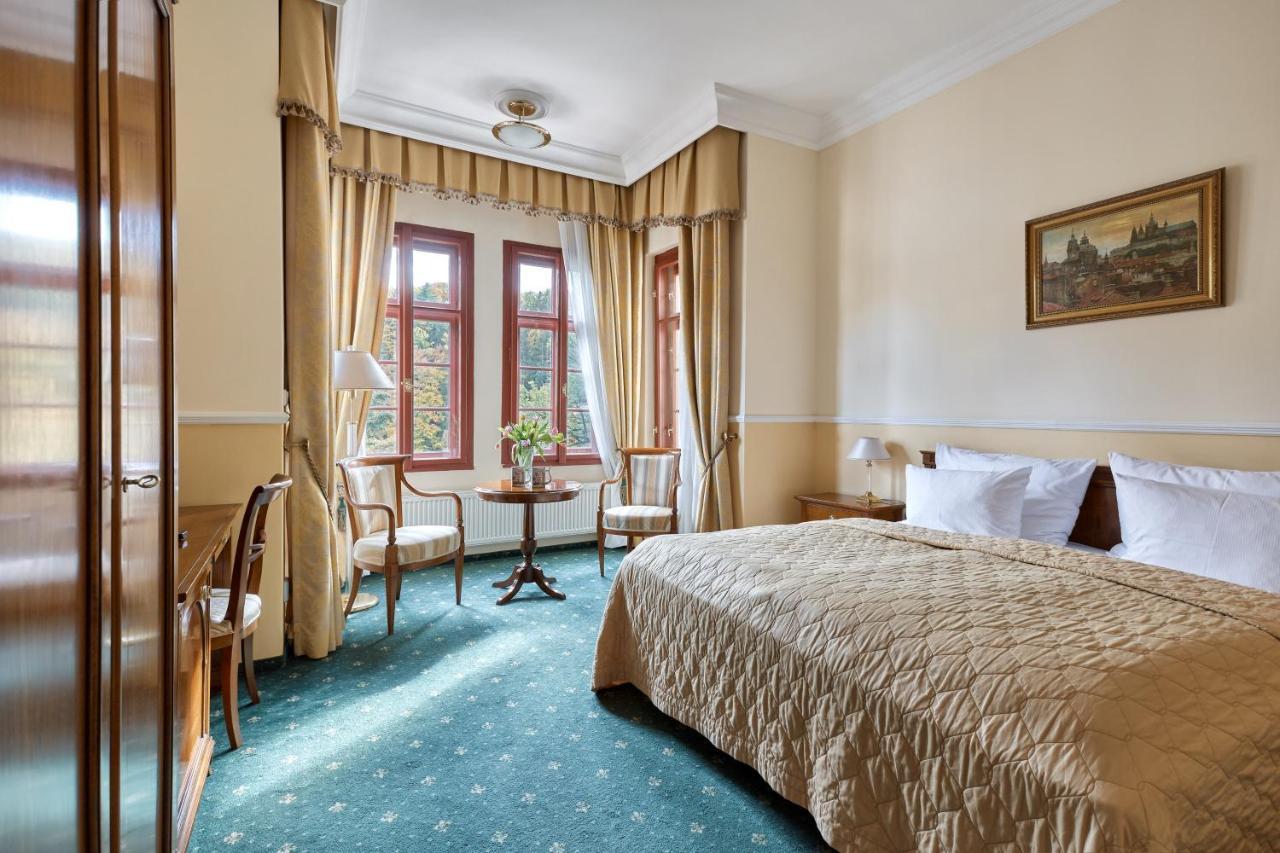 Spa Hotel Villa Ritter カルロヴィ・ヴァリ エクステリア 写真