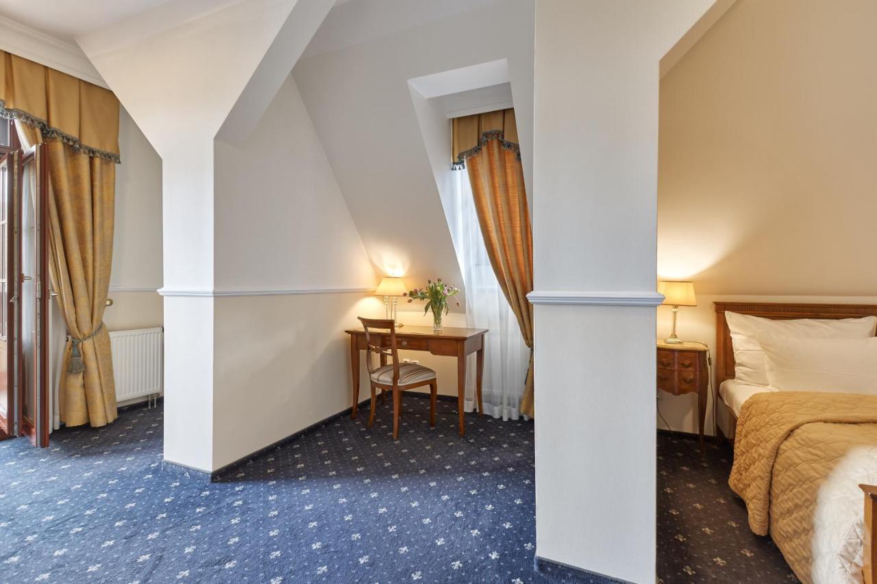 Spa Hotel Villa Ritter カルロヴィ・ヴァリ エクステリア 写真