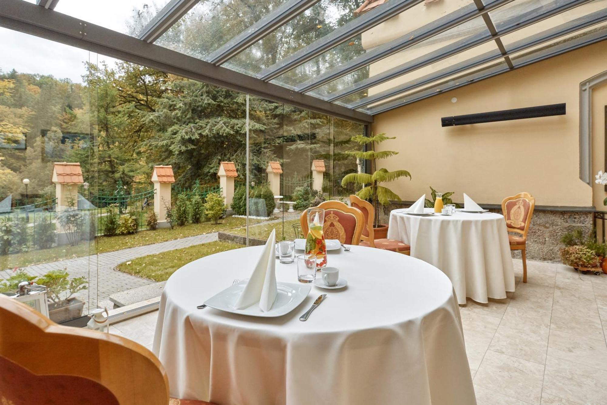 Spa Hotel Villa Ritter カルロヴィ・ヴァリ エクステリア 写真