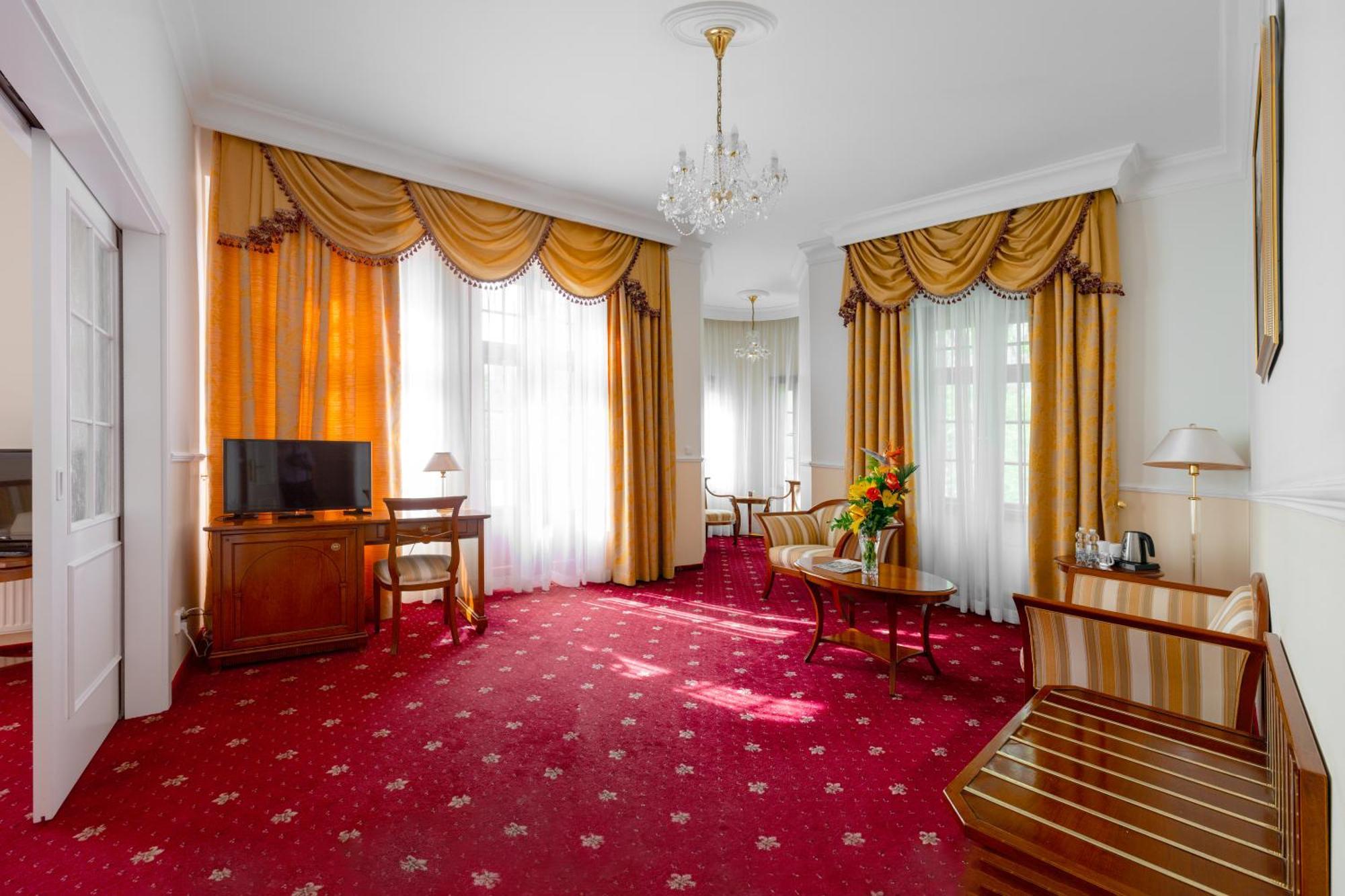 Spa Hotel Villa Ritter カルロヴィ・ヴァリ エクステリア 写真